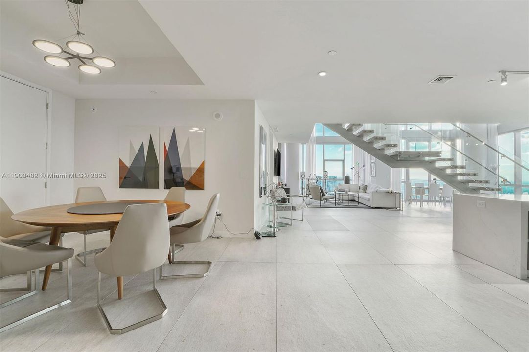 For Rent: $34,000 (4 beds, 5 baths, 3800 Square Feet)