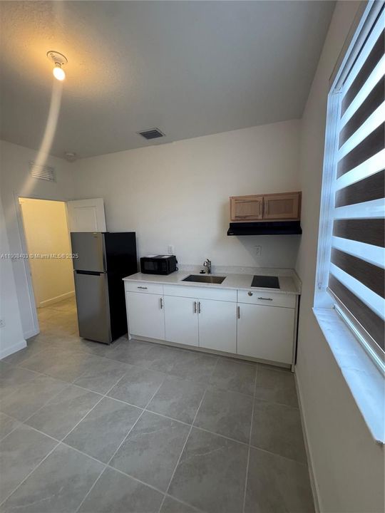 En Renta: $1,450 (0 camas, 0 baños, 2418 Pies cuadrados)