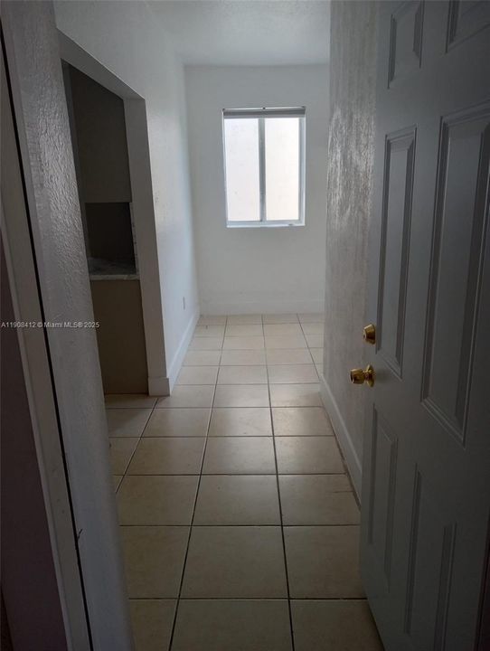 Recently Sold: $109,000 (1 beds, 1 baths, 465 Square Feet)