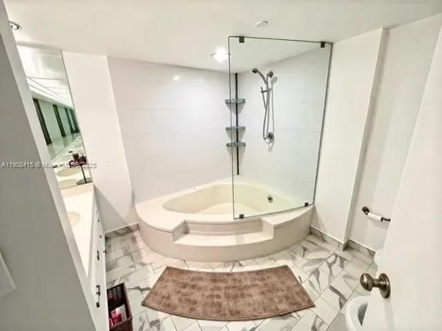 For Sale: $365,000 (2 beds, 2 baths, 1214 Square Feet)