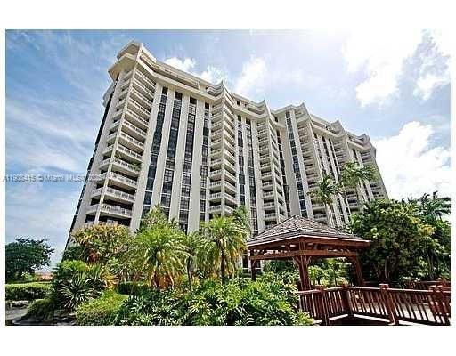 For Sale: $365,000 (2 beds, 2 baths, 1214 Square Feet)