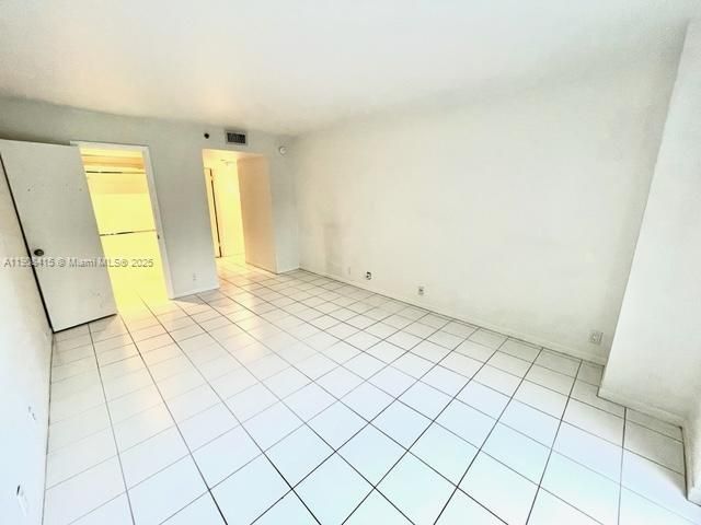 For Sale: $365,000 (2 beds, 2 baths, 1214 Square Feet)