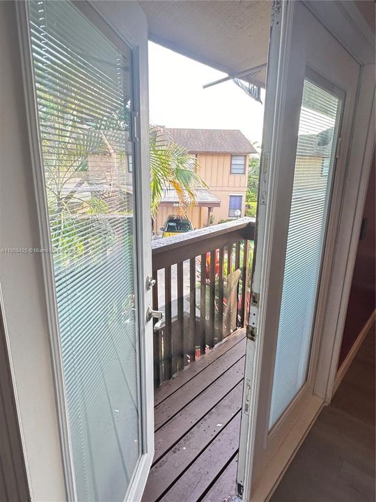 For Rent: $3,200 (3 beds, 2 baths, 1500 Square Feet)