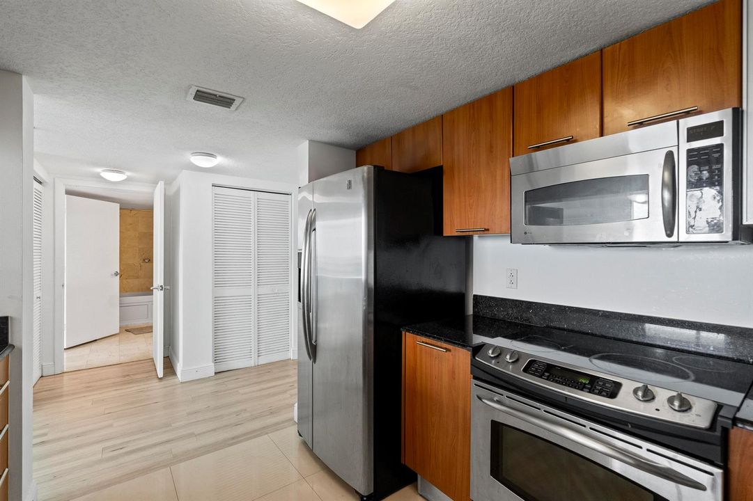 Kitchen/AC Closet
