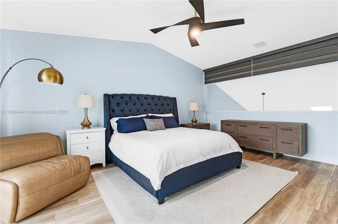 Active With Contract: $420,000 (2 beds, 2 baths, 1241 Square Feet)