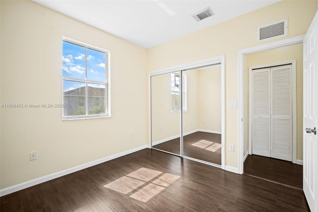 Active With Contract: $369,000 (3 beds, 2 baths, 1679 Square Feet)