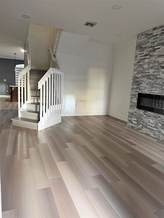 Active With Contract: $3,400 (4 beds, 3 baths, 1777 Square Feet)