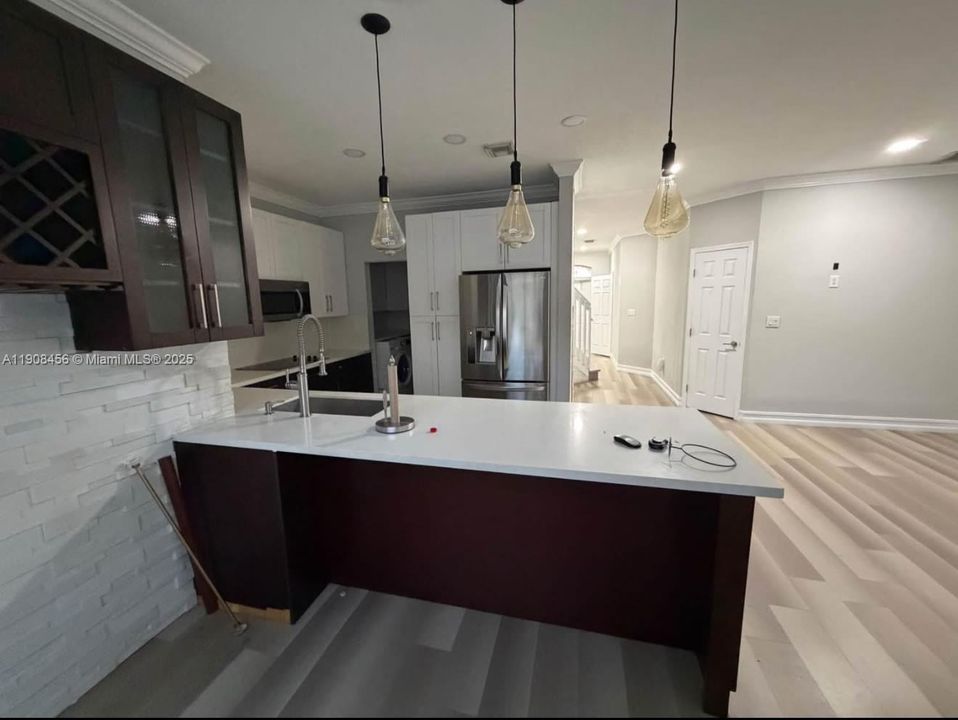 Active With Contract: $3,400 (4 beds, 3 baths, 1777 Square Feet)