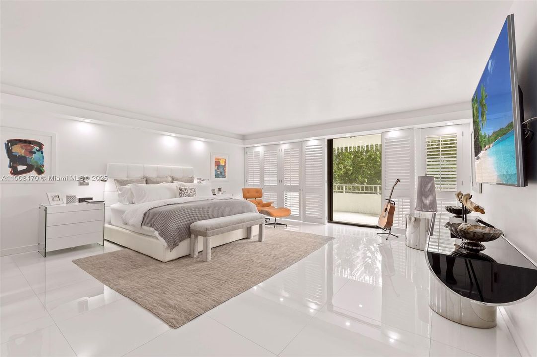 Huge Primary Bedroom