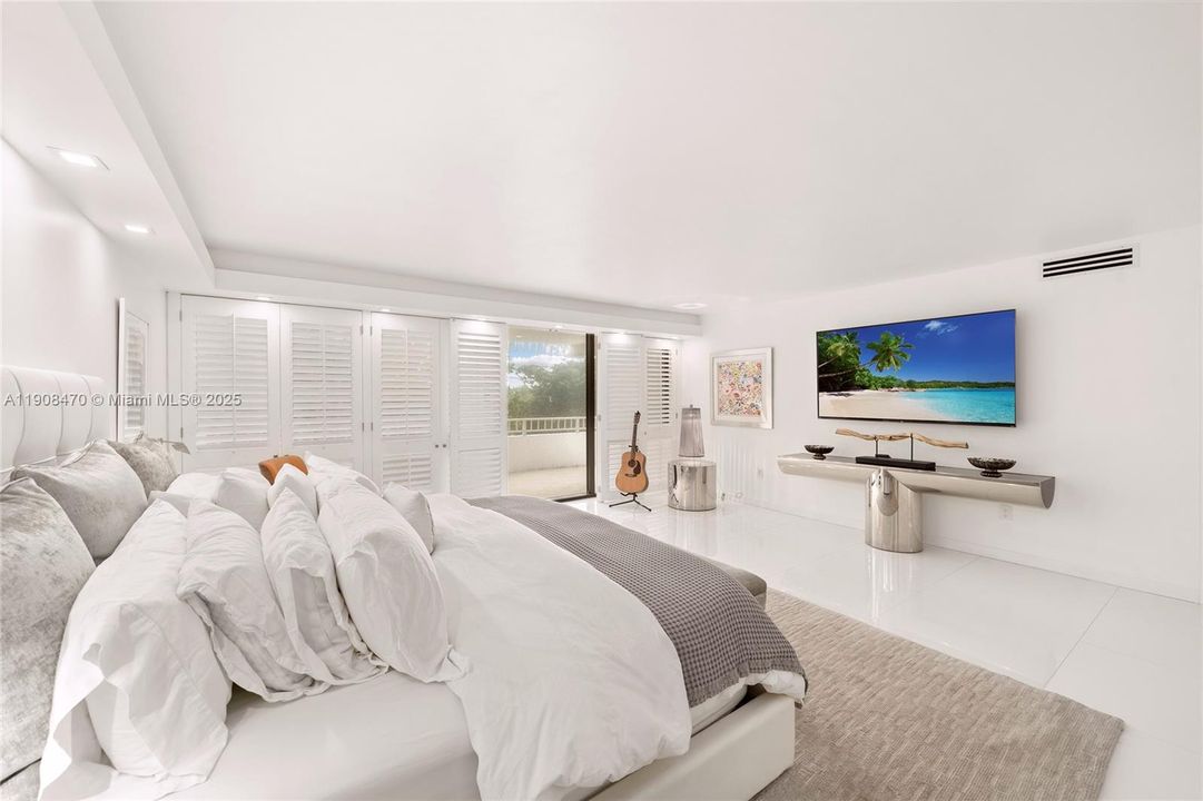 Huge Primary Bedroom