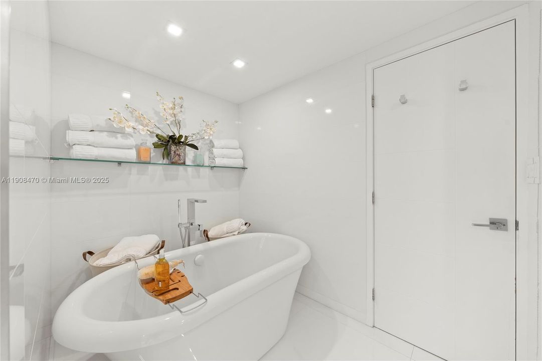 Gorgeous Primary Bathroom