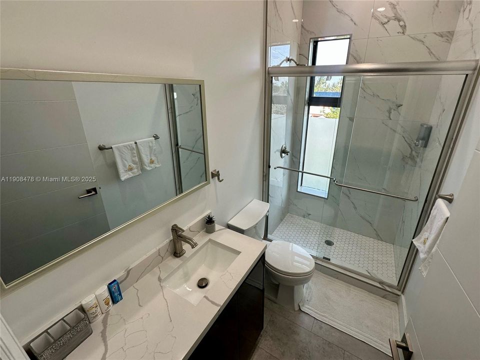 Active With Contract: $5,590 (3 beds, 3 baths, 2400 Square Feet)