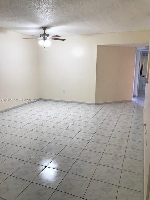 Recently Rented: $2,350 (2 beds, 2 baths, 970 Square Feet)