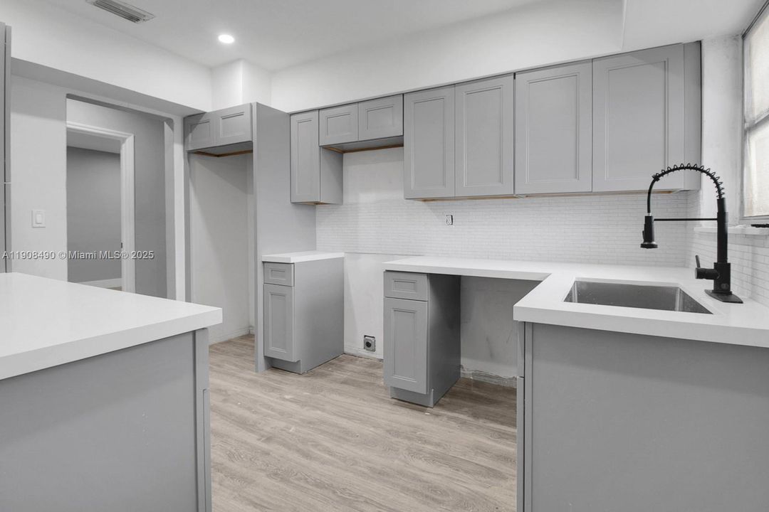 Active With Contract: $715,000 (0 beds, 0 baths, 2594 Square Feet)