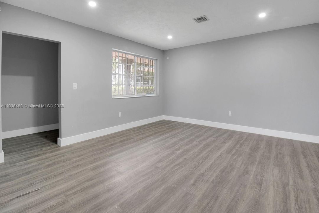 Active With Contract: $715,000 (0 beds, 0 baths, 2594 Square Feet)