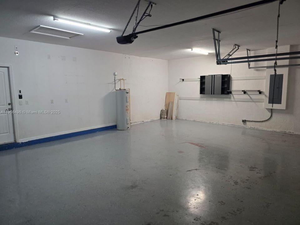 На продажу: $985,000 (3 спален, 2 ванн, 2275 Квадратных фут)