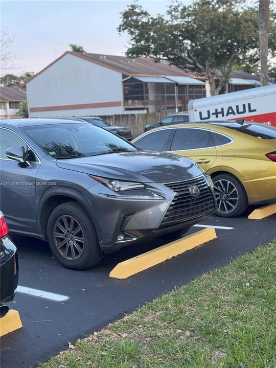 For Sale: $199,000 (1 beds, 1 baths, 800 Square Feet)