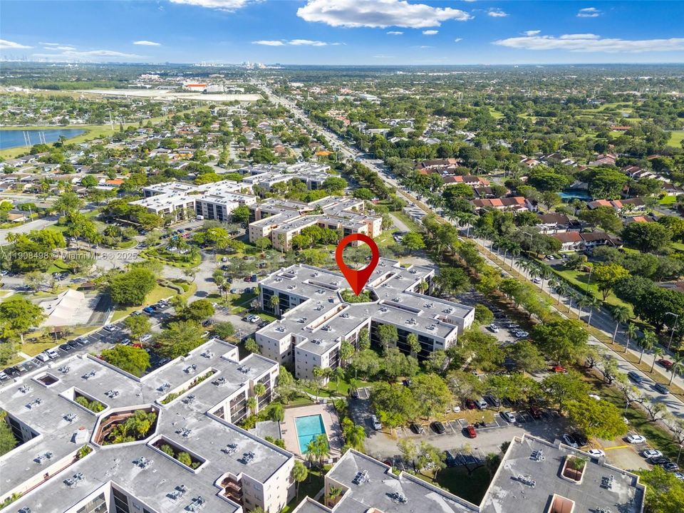 Aerial view of the building where the apartment is located.