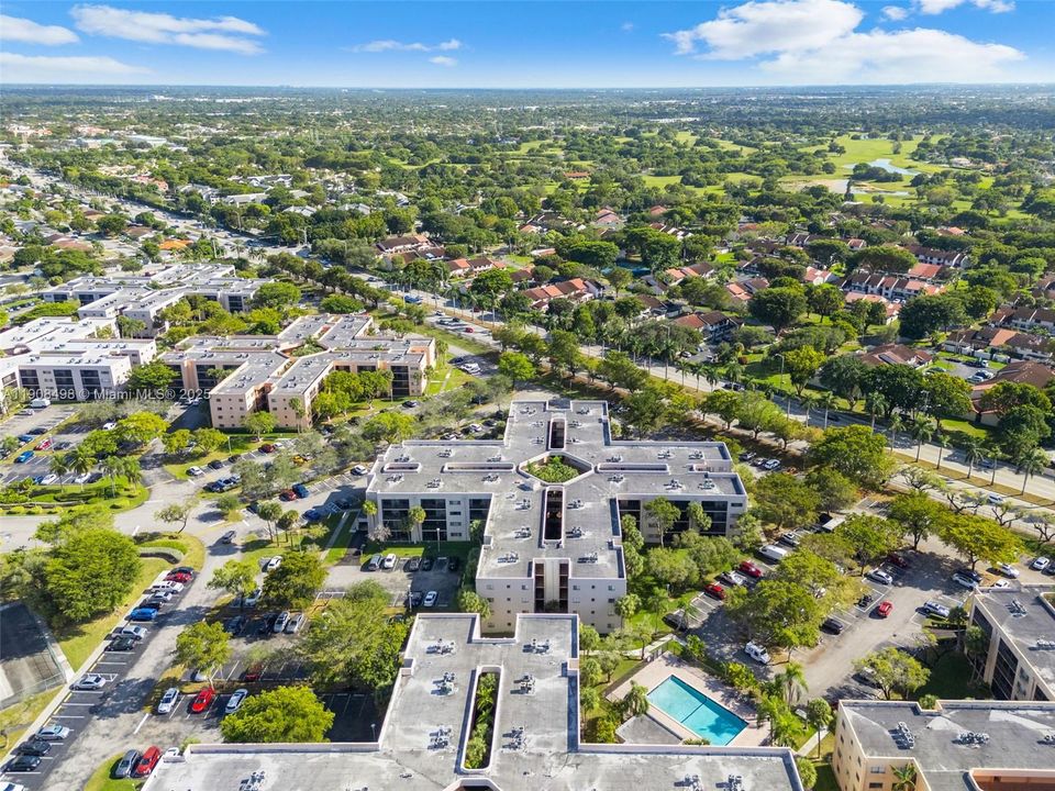 En Venta: $259,900 (2 camas, 2 baños, 965 Pies cuadrados)