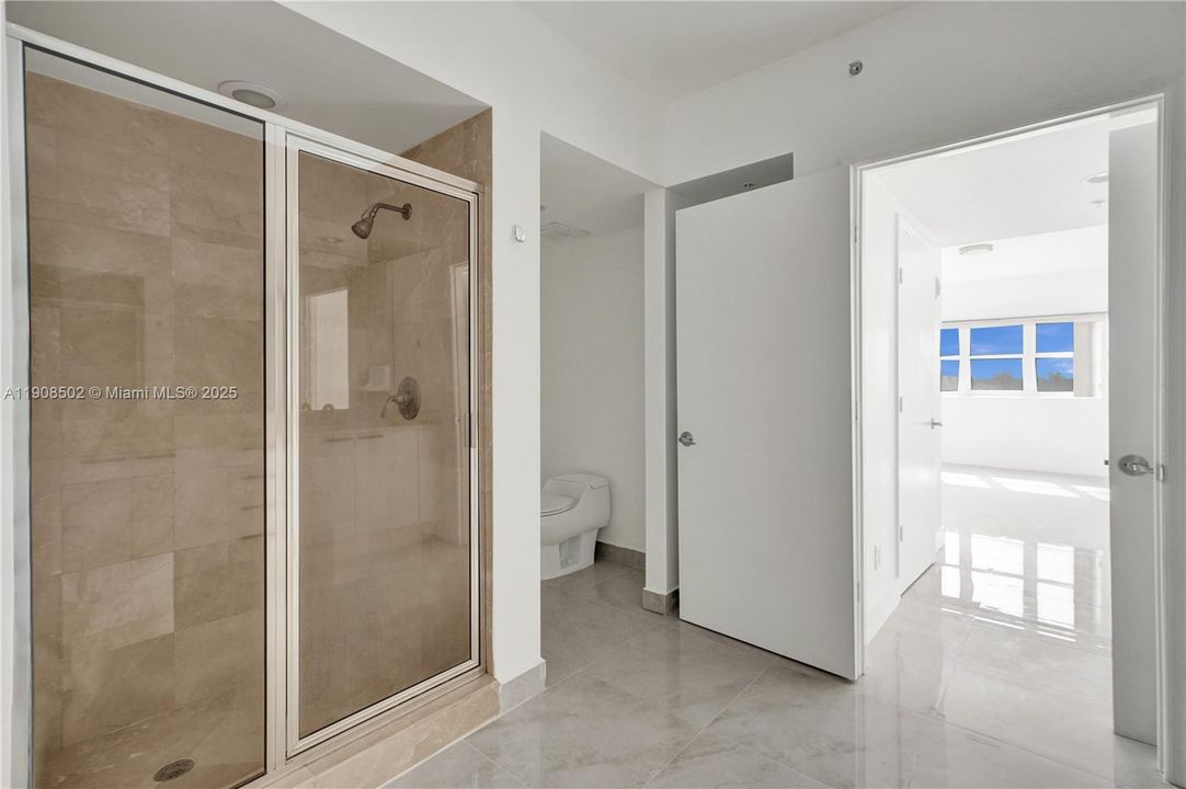 合同活跃: $3,500 (3 贝兹, 3 浴室, 1801 平方英尺)