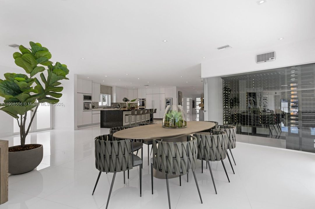 For Sale: $4,950,000 (5 beds, 5 baths, 5647 Square Feet)