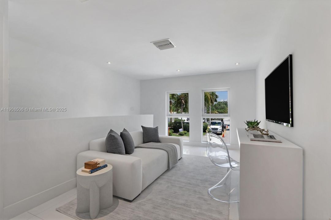 For Sale: $4,950,000 (5 beds, 5 baths, 5647 Square Feet)