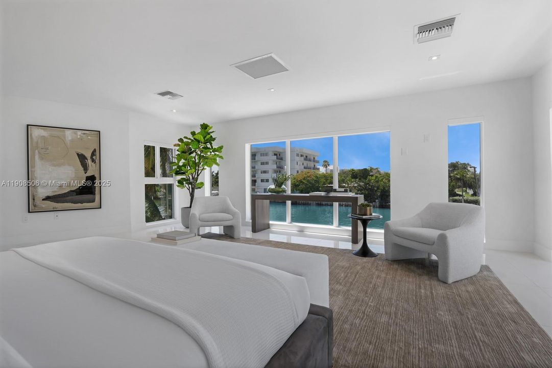 For Sale: $4,950,000 (5 beds, 5 baths, 5647 Square Feet)