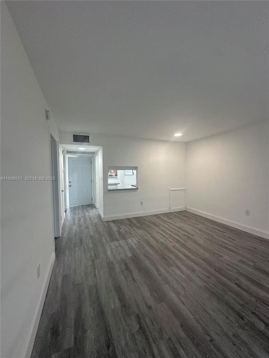 Activo con contrato: $1,650 (1 camas, 1 baños, 0 Pies cuadrados)