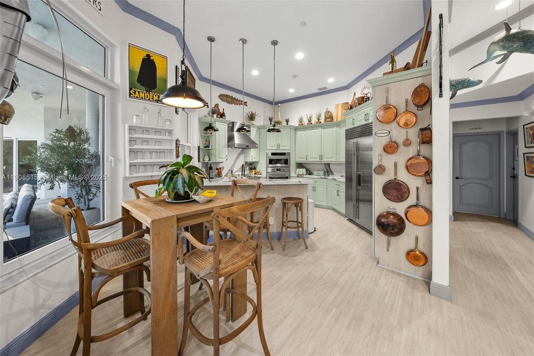 For Sale: $2,150,000 (4 beds, 3 baths, 3560 Square Feet)