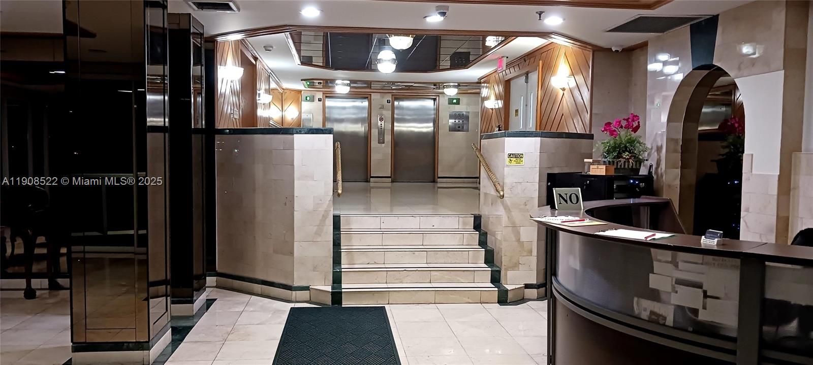 En Venta: $1,118,000 (2 camas, 2 baños, 1619 Pies cuadrados)