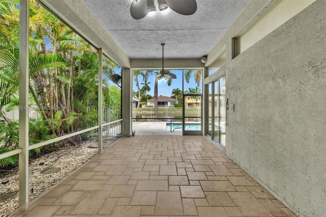 出租: $5,350 (4 贝兹, 3 浴室, 2777 平方英尺)