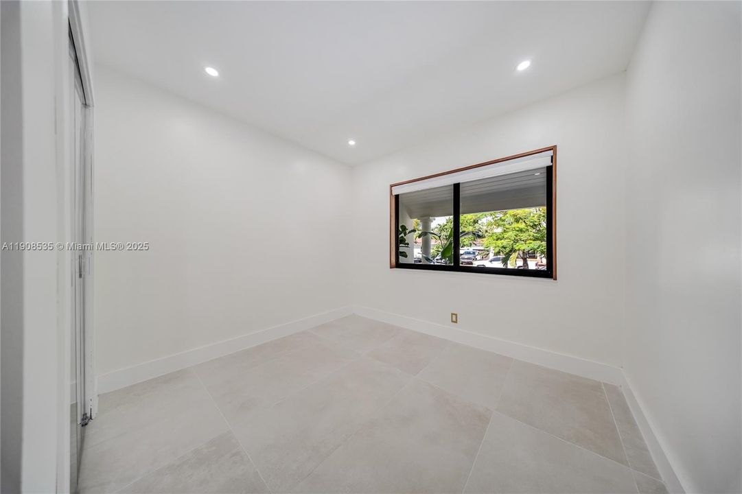 待售: $1,490,000 (4 贝兹, 3 浴室, 2020 平方英尺)