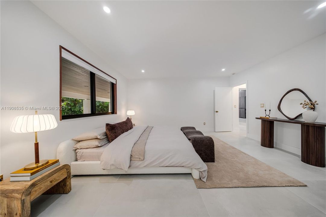 待售: $1,490,000 (4 贝兹, 3 浴室, 2020 平方英尺)