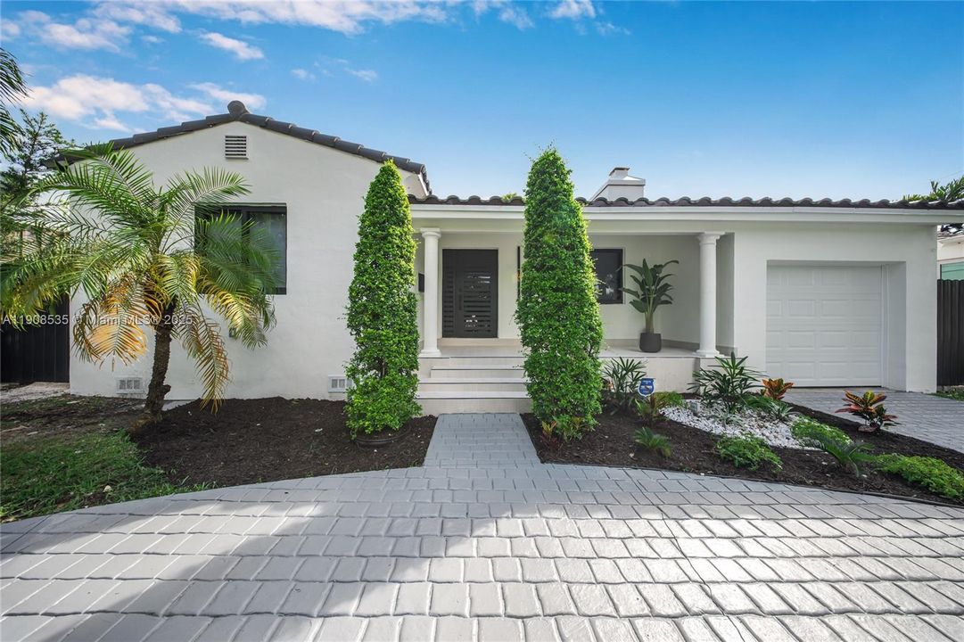 待售: $1,490,000 (4 贝兹, 3 浴室, 2020 平方英尺)