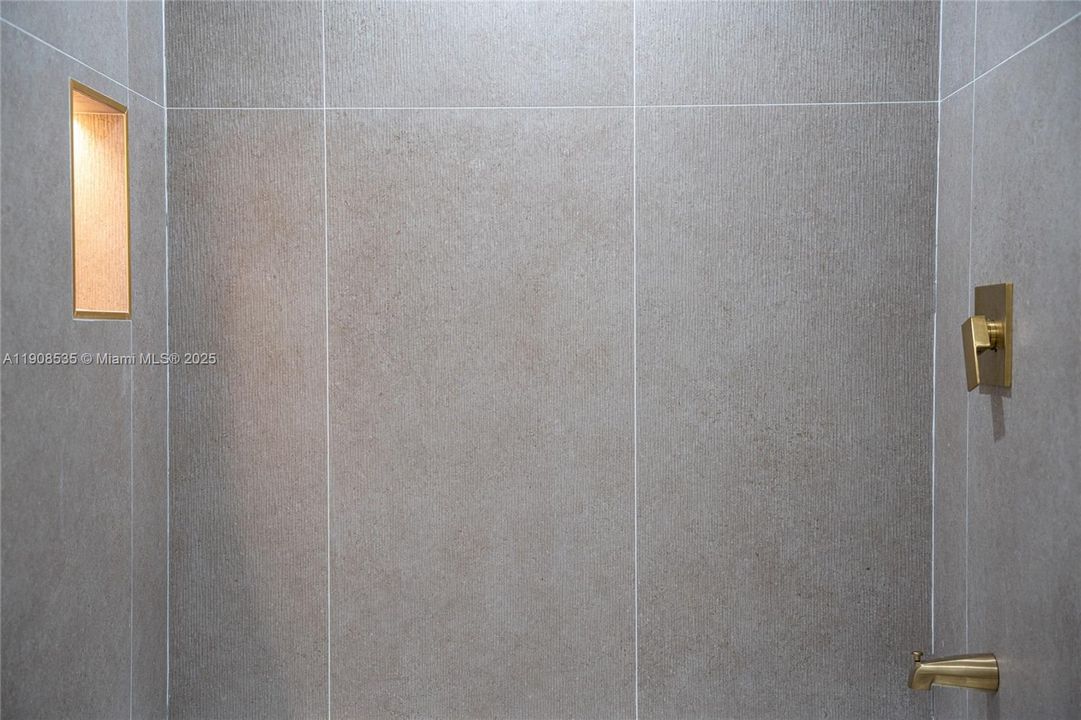 待售: $1,490,000 (4 贝兹, 3 浴室, 2020 平方英尺)