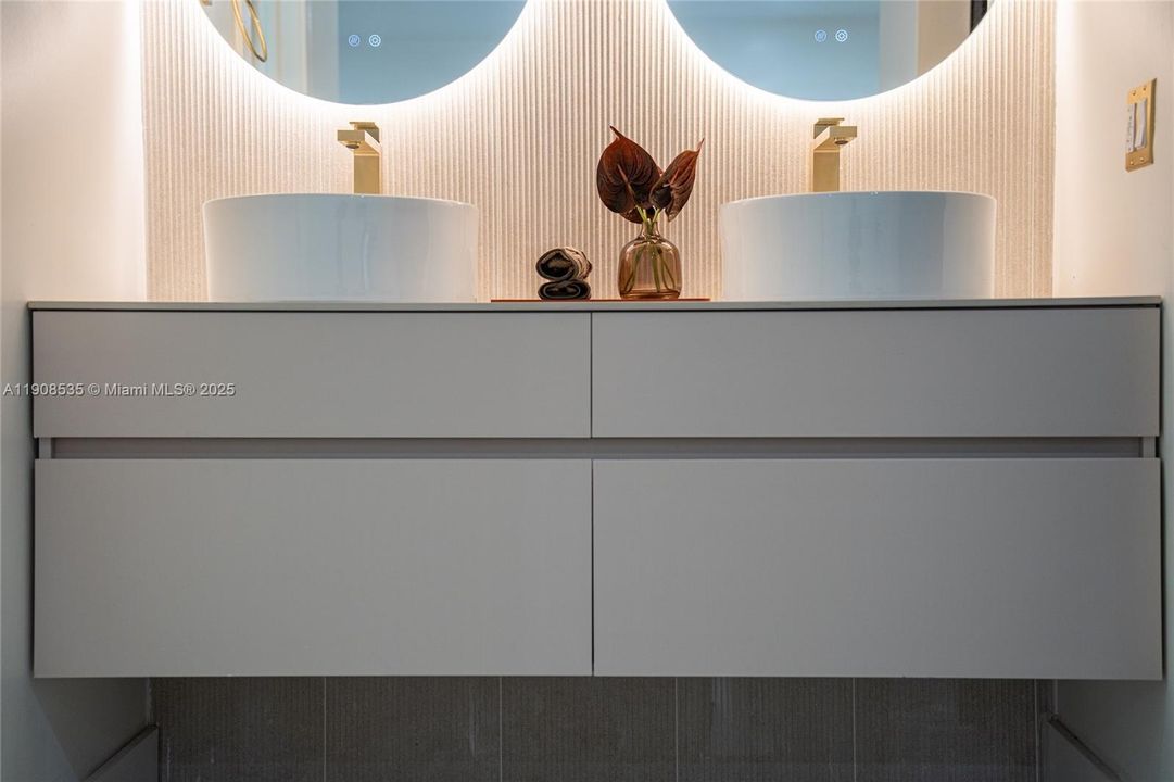 待售: $1,490,000 (4 贝兹, 3 浴室, 2020 平方英尺)