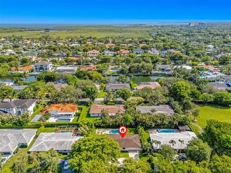 For Sale: $2,000,000 (3 beds, 3 baths, 1974 Square Feet)