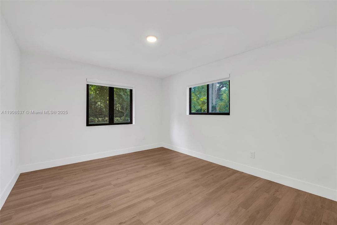 For Sale: $2,000,000 (3 beds, 3 baths, 1974 Square Feet)