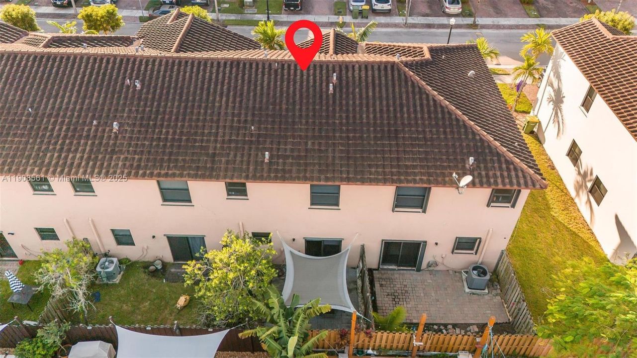 Active With Contract: $375,000 (3 beds, 2 baths, 1408 Square Feet)