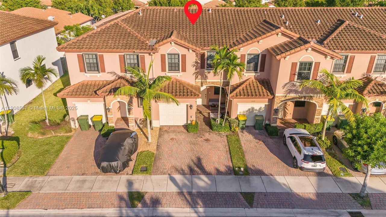 Active With Contract: $375,000 (3 beds, 2 baths, 1408 Square Feet)