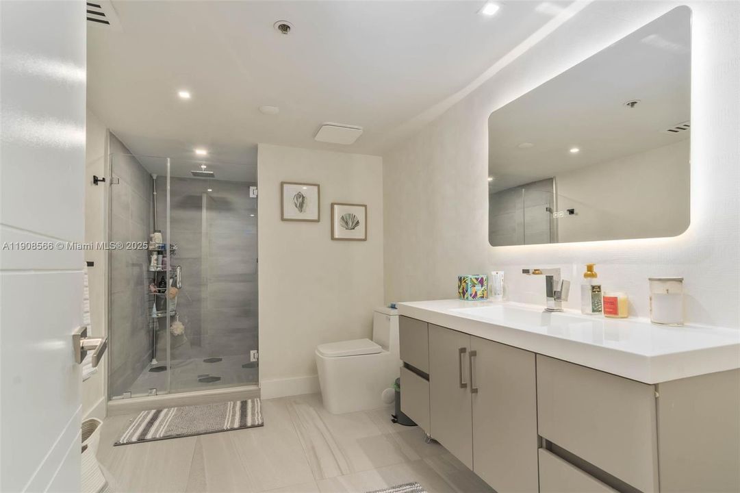 В аренду: $13,900 (4 спален, 3 ванн, 3543 Квадратных фут)