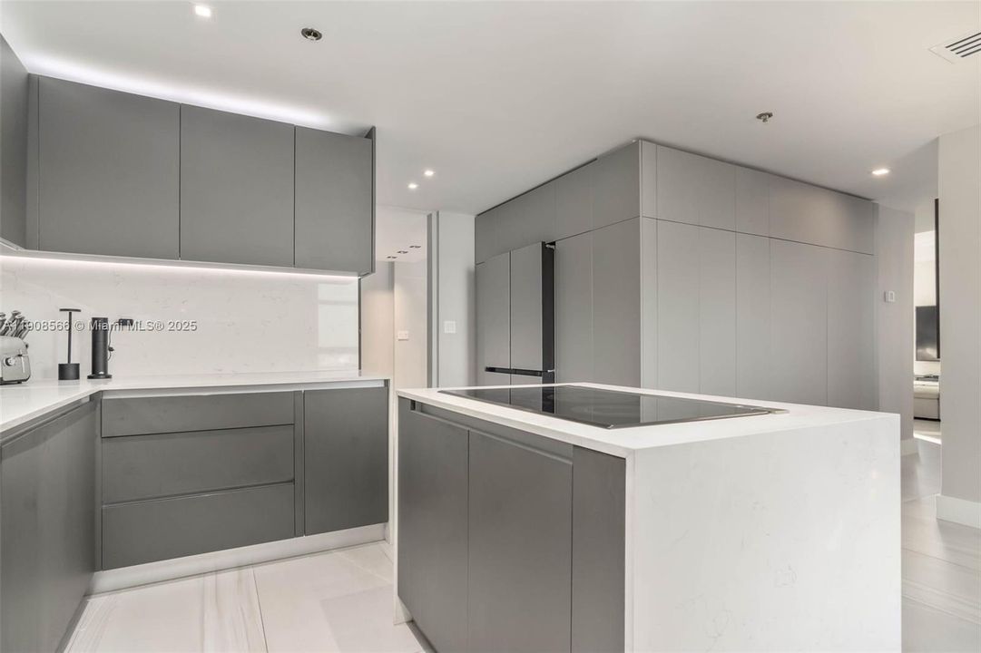 В аренду: $13,900 (4 спален, 3 ванн, 3543 Квадратных фут)