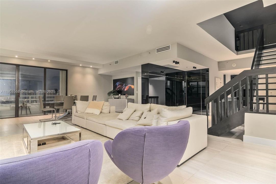 В аренду: $13,900 (4 спален, 3 ванн, 3543 Квадратных фут)