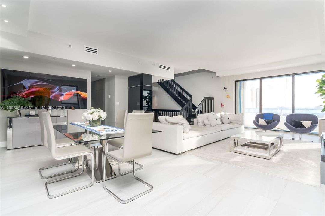 В аренду: $13,900 (4 спален, 3 ванн, 3543 Квадратных фут)