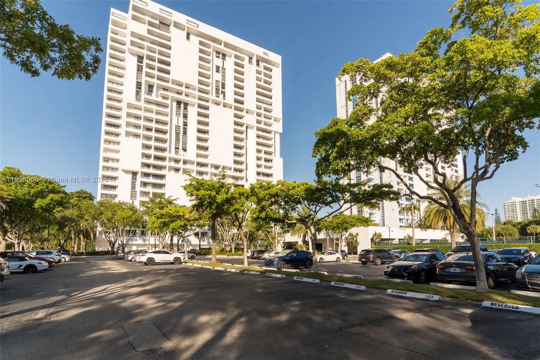 В аренду: $13,900 (4 спален, 3 ванн, 3543 Квадратных фут)