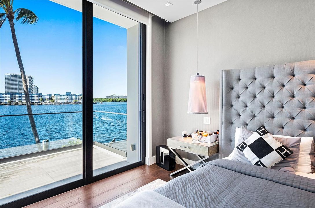 For Sale: $16,900,000 (5 beds, 5 baths, 5347 Square Feet)