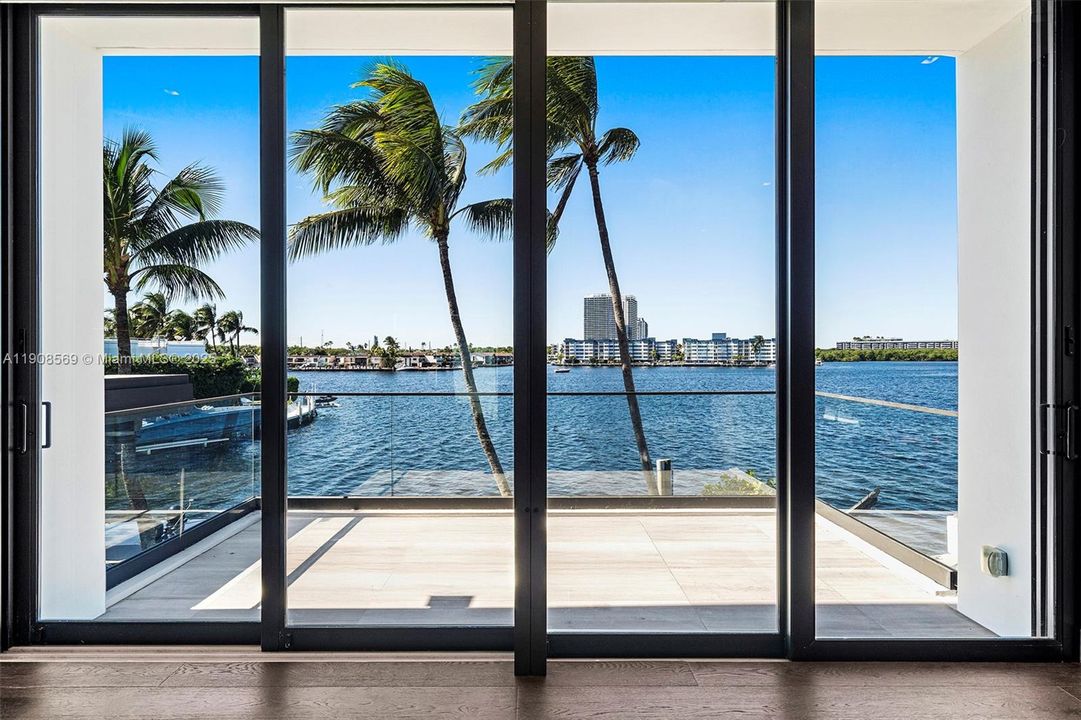 For Sale: $16,900,000 (5 beds, 5 baths, 5347 Square Feet)