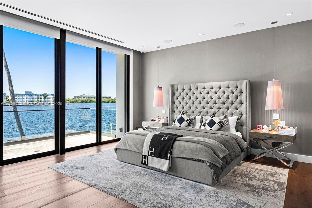 For Sale: $16,900,000 (5 beds, 5 baths, 5347 Square Feet)