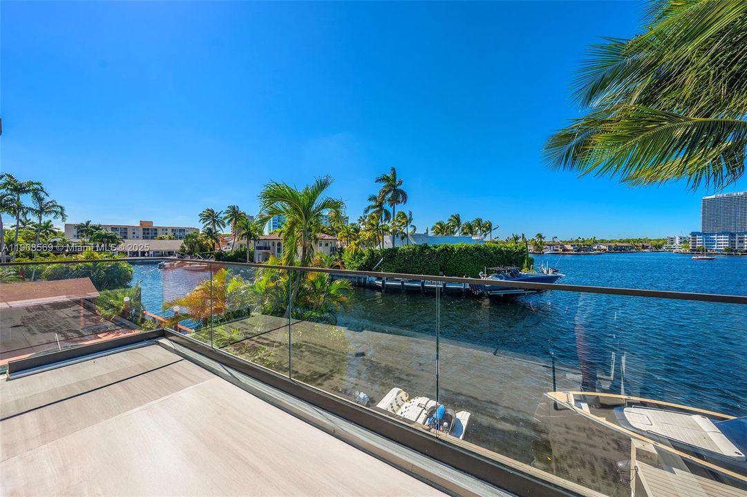 For Sale: $16,900,000 (5 beds, 5 baths, 5347 Square Feet)