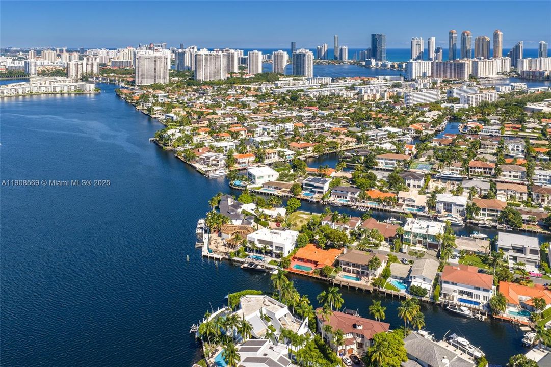 For Sale: $16,900,000 (5 beds, 5 baths, 5347 Square Feet)